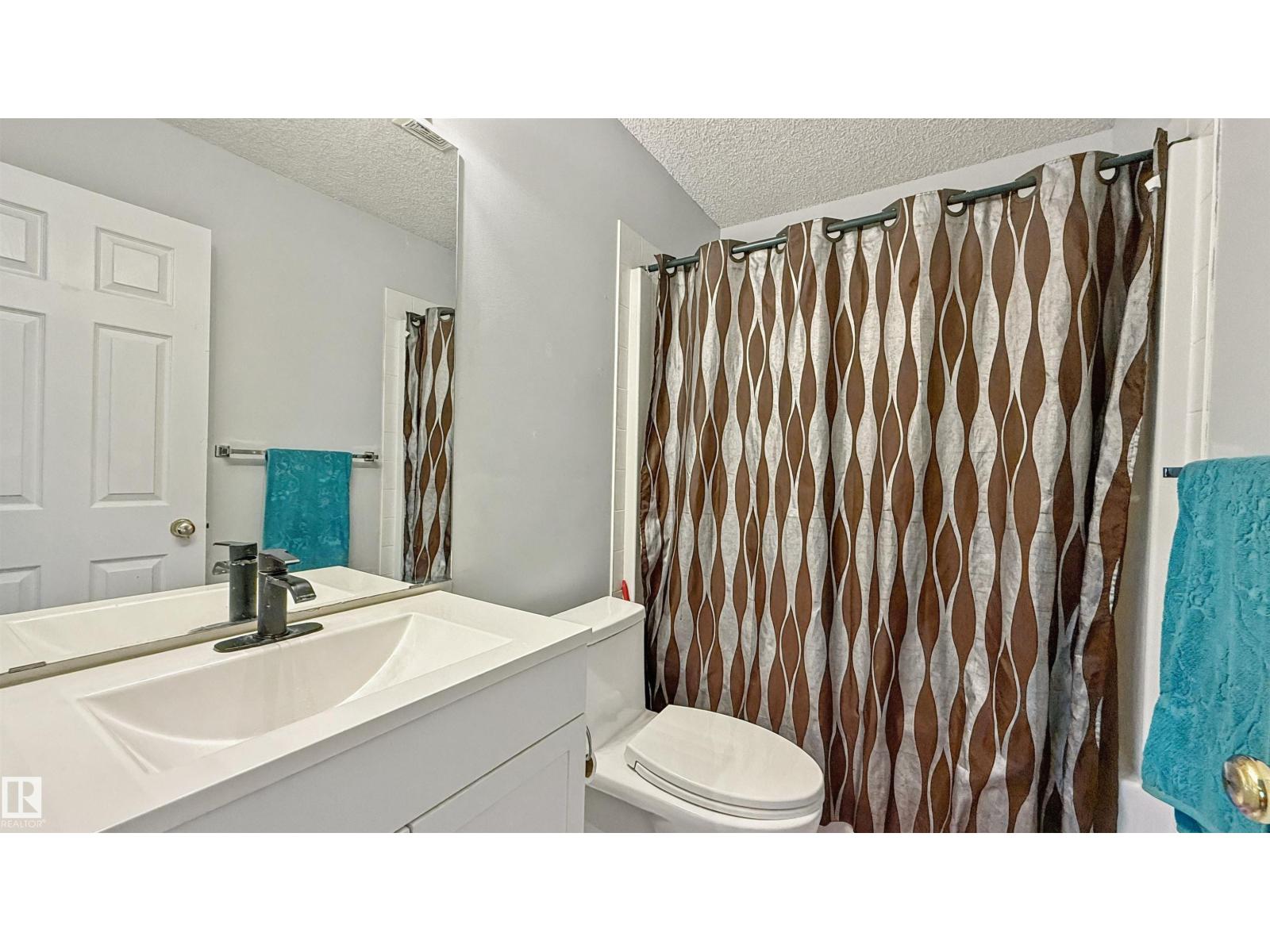 Photo 38 of 20141 53 Av Nw, Edmonton AB