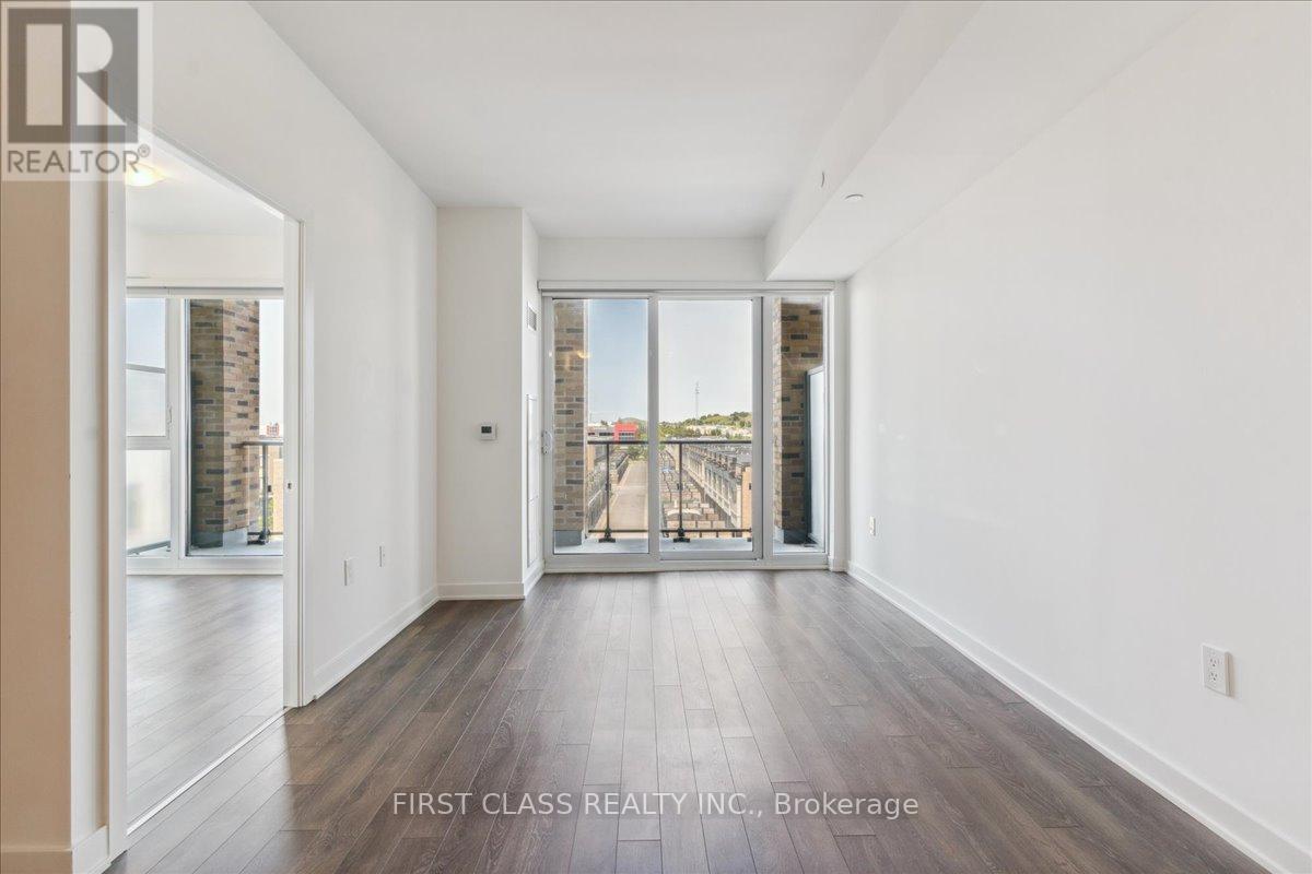 Photo 14 of 403 100 Eagle Rock Way, Vaughan ON