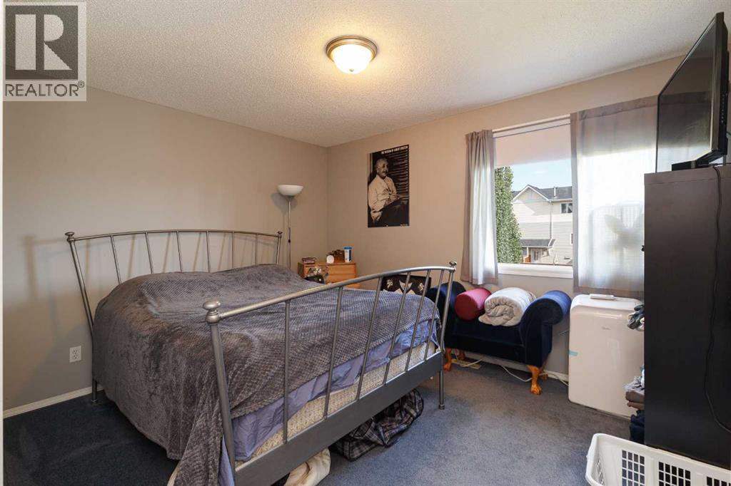 Single Family House for Sale in  Prestwick Avenue SE McKenzie Towne Calgary 