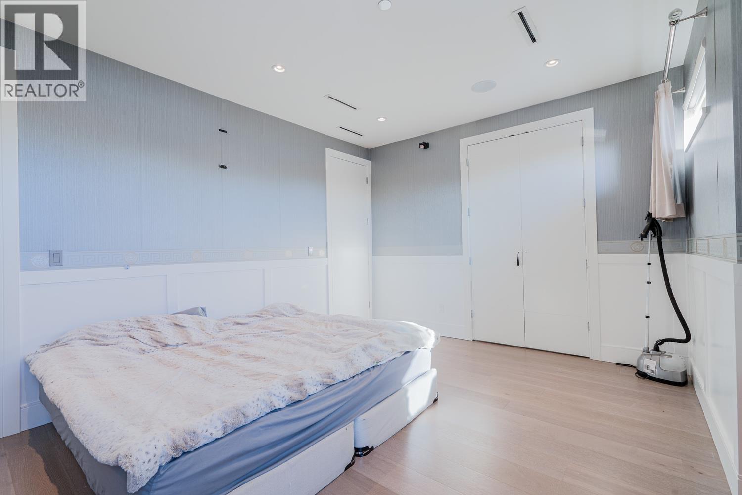 Photo 18 of 1072 E 39th Avenue, Vancouver BC