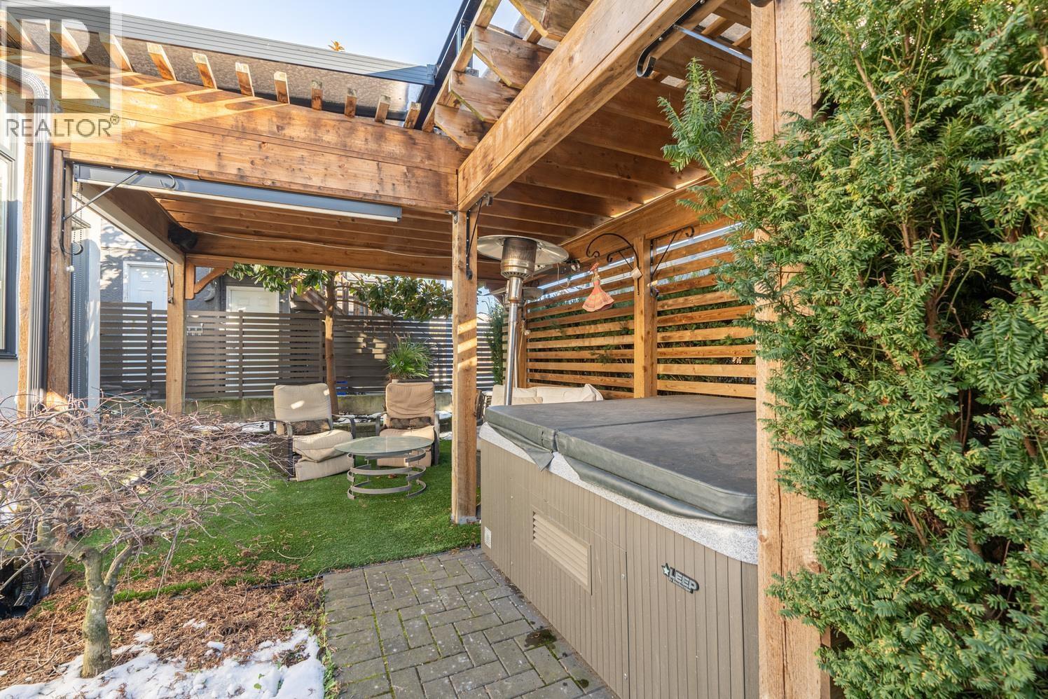 Photo 20 of 1072 E 39th Avenue, Vancouver BC