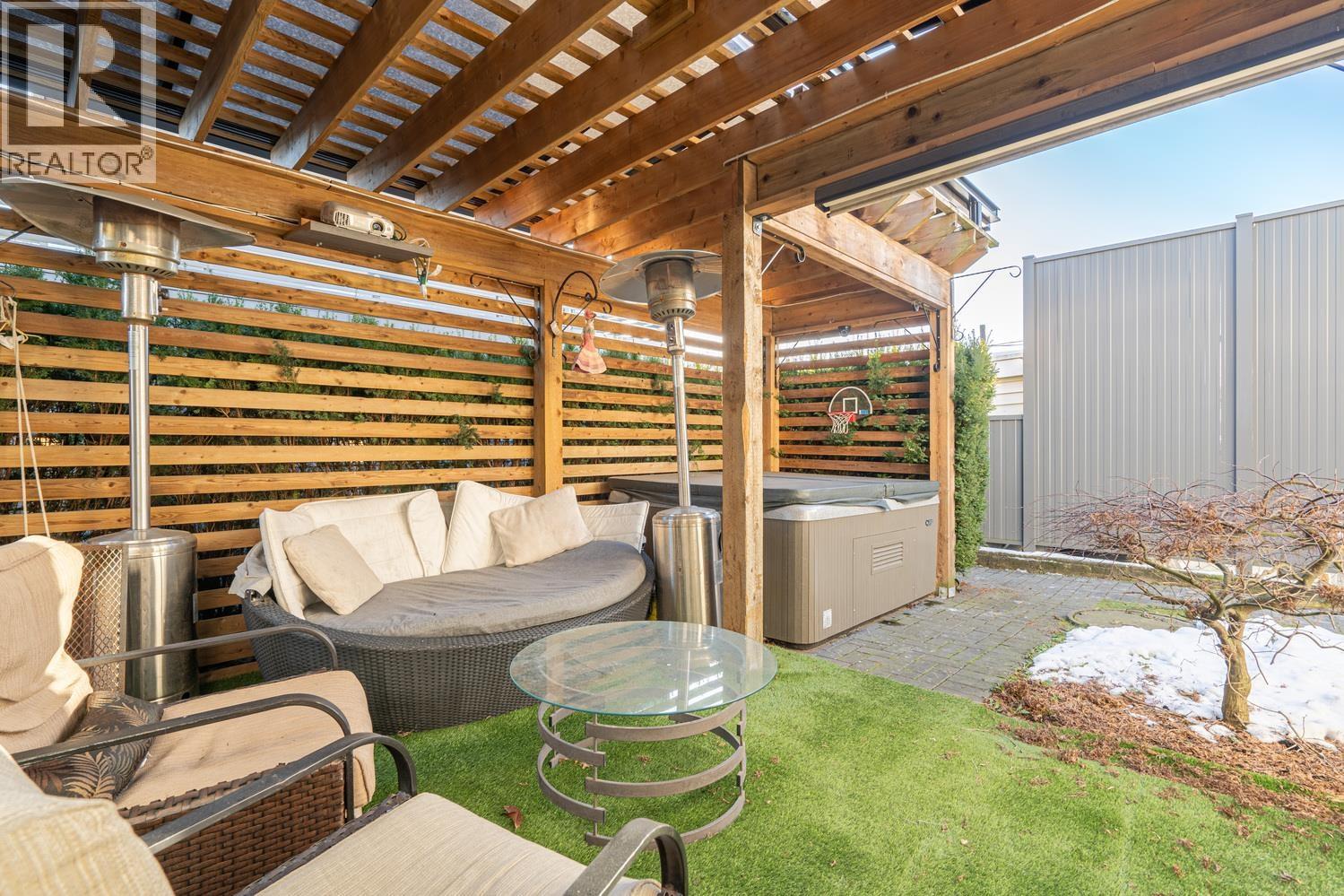 Photo 21 of 1072 E 39th Avenue, Vancouver BC