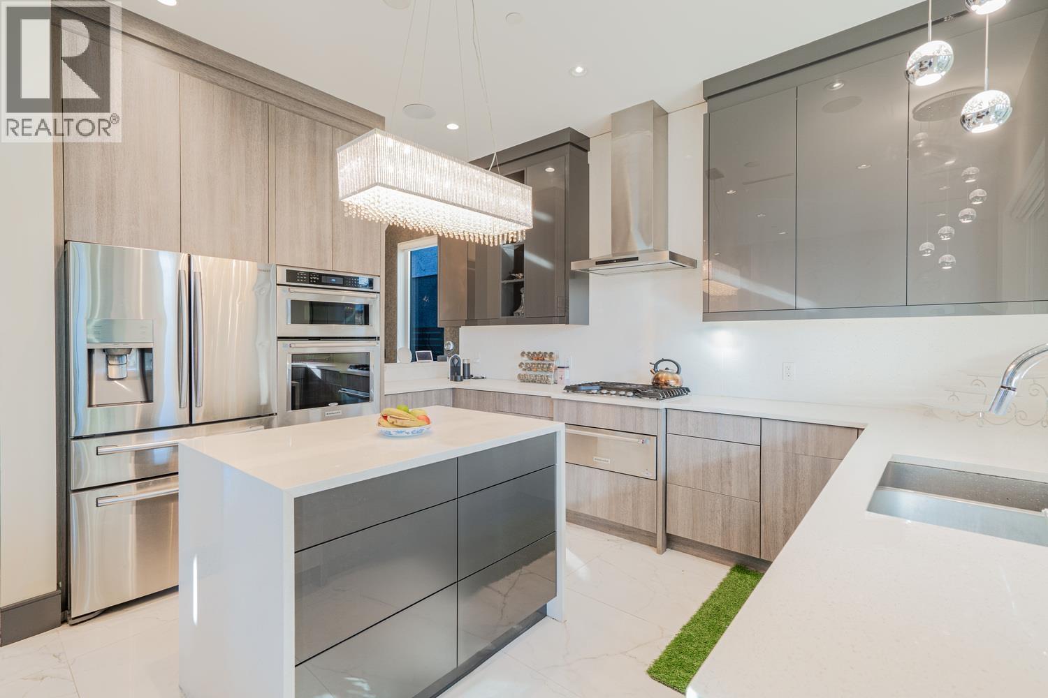 Photo 7 of 1072 E 39th Avenue, Vancouver BC