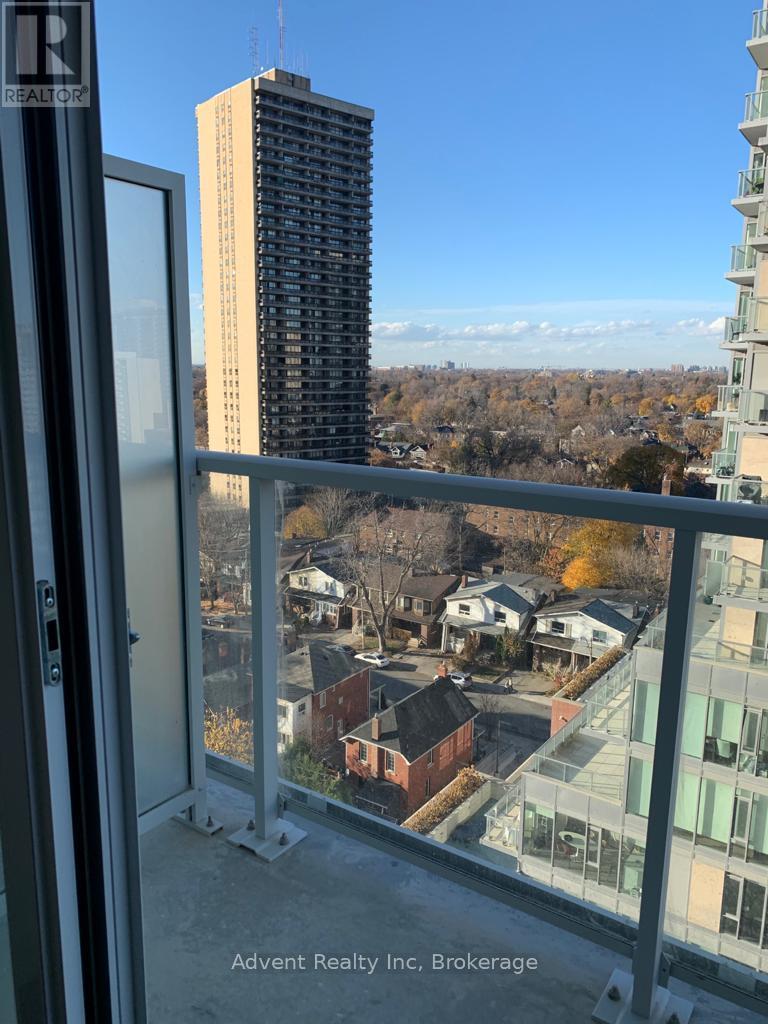 Photo 15 of 1002 33 Helendale Avenue, Toronto ON