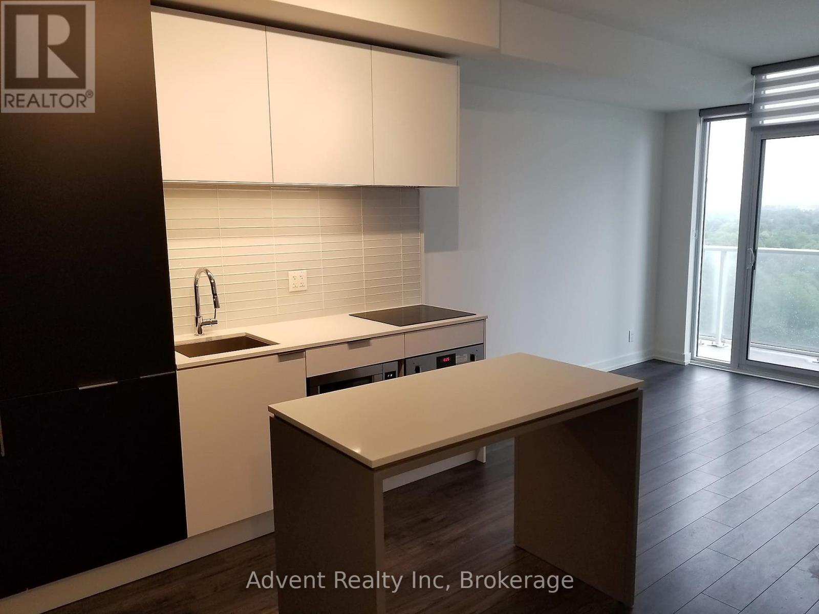 Photo 7 of 1002 33 Helendale Avenue, Toronto ON