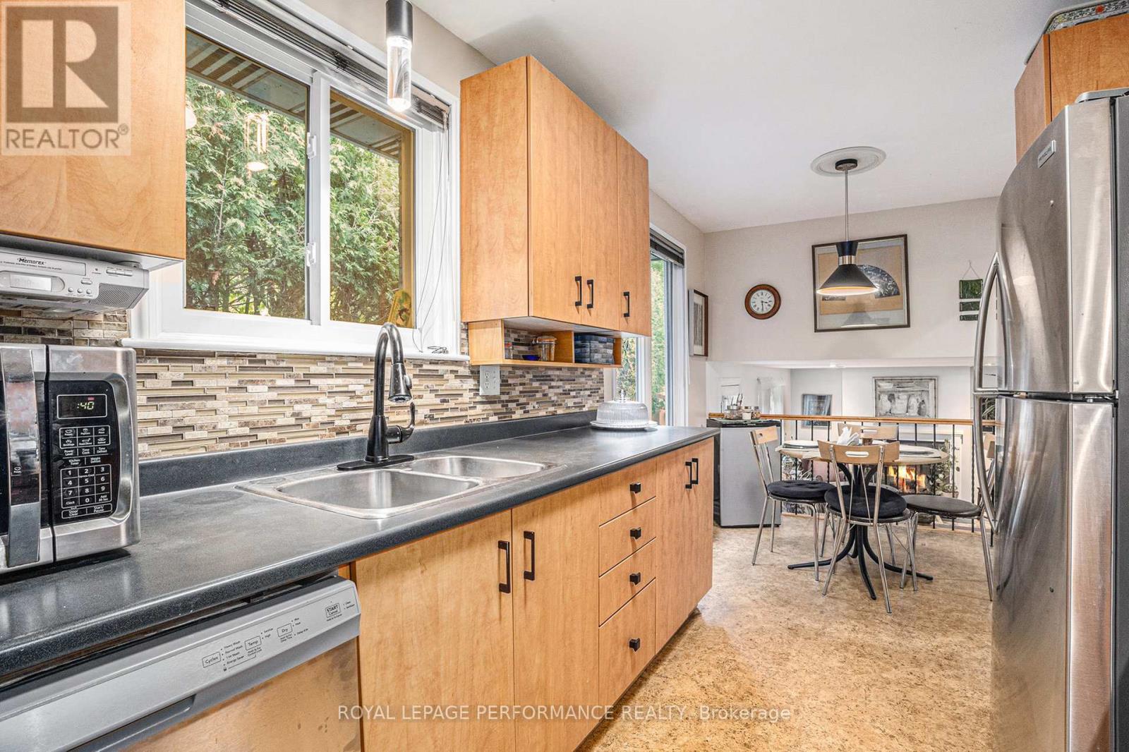 Photo 13 of 1 Wedgewood Crescent, Ottawa ON