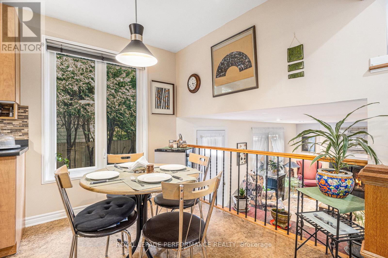 Photo 14 of 1 Wedgewood Crescent, Ottawa ON