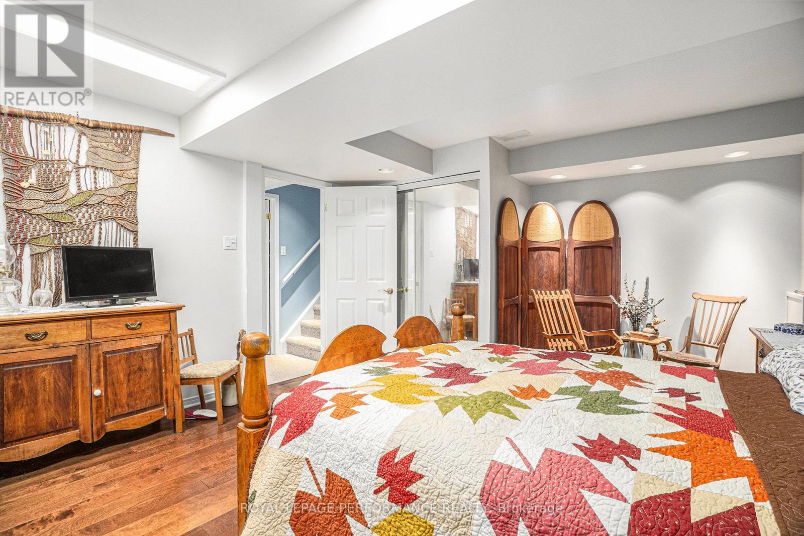 Photo 26 of 1 Wedgewood Crescent, Ottawa ON