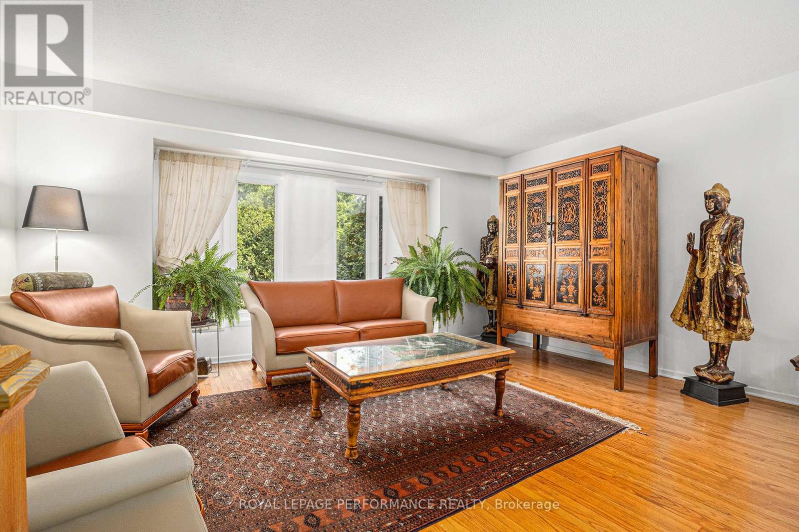Photo 7 of 1 Wedgewood Crescent, Ottawa ON