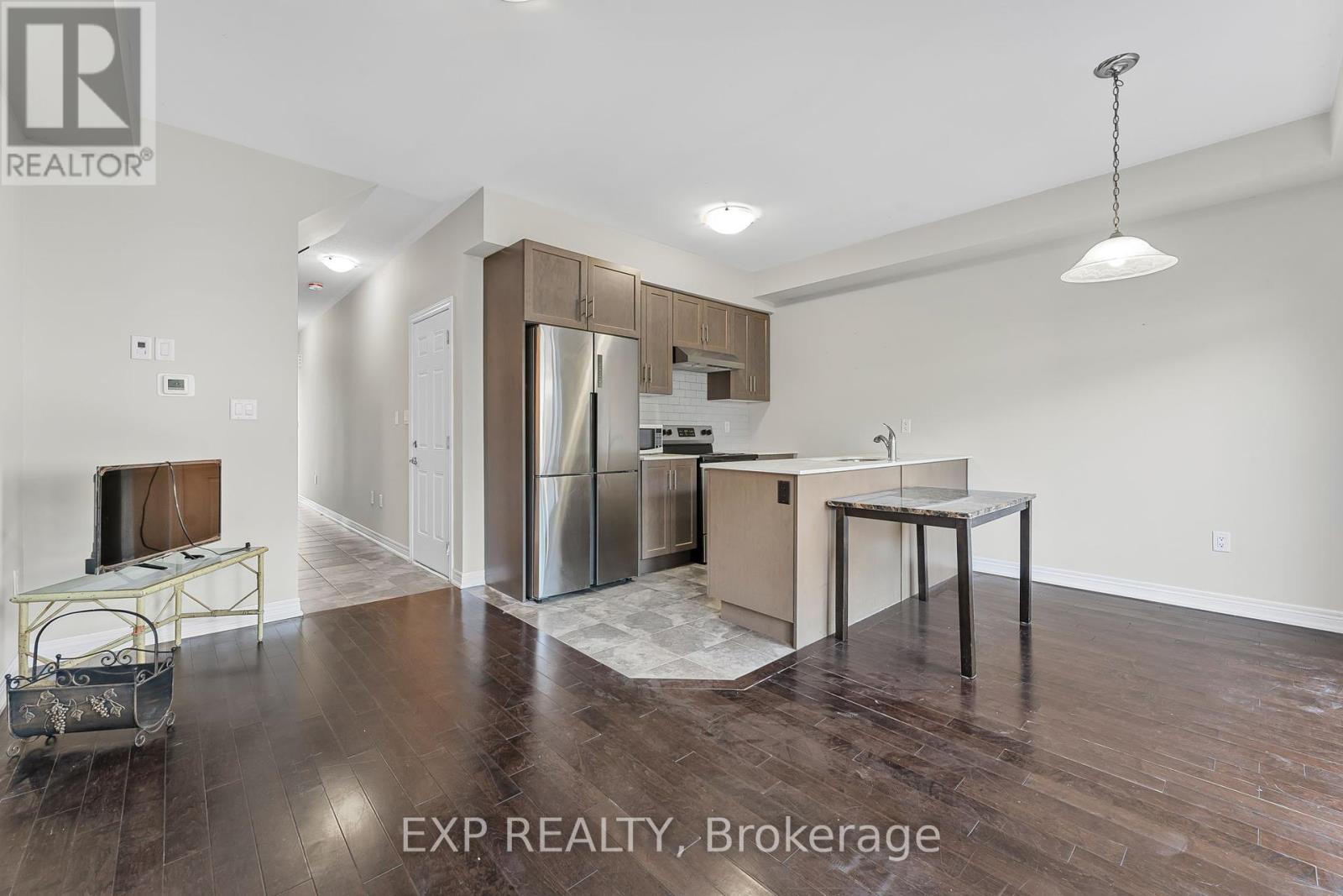 Photo 12 of 23 377 Glancaster Road, Hamilton ON