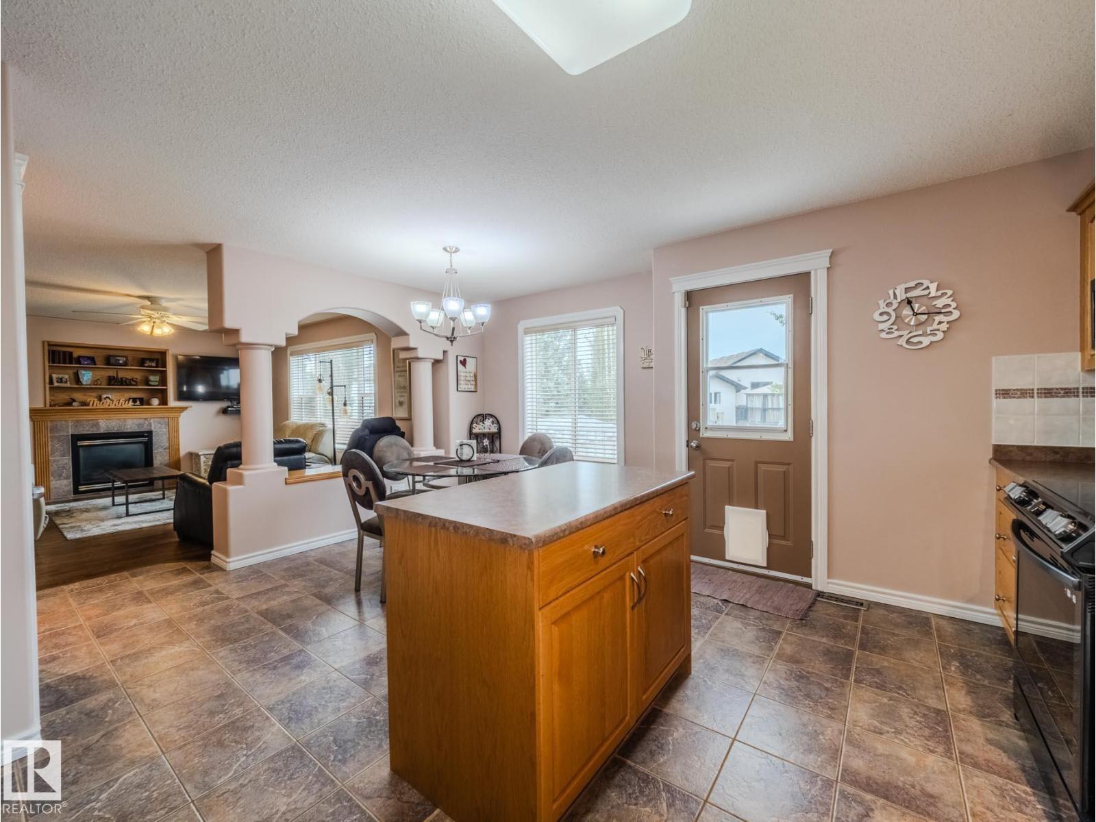 Photo 3 of 212 Newcastle Cr, Sherwood Park AB