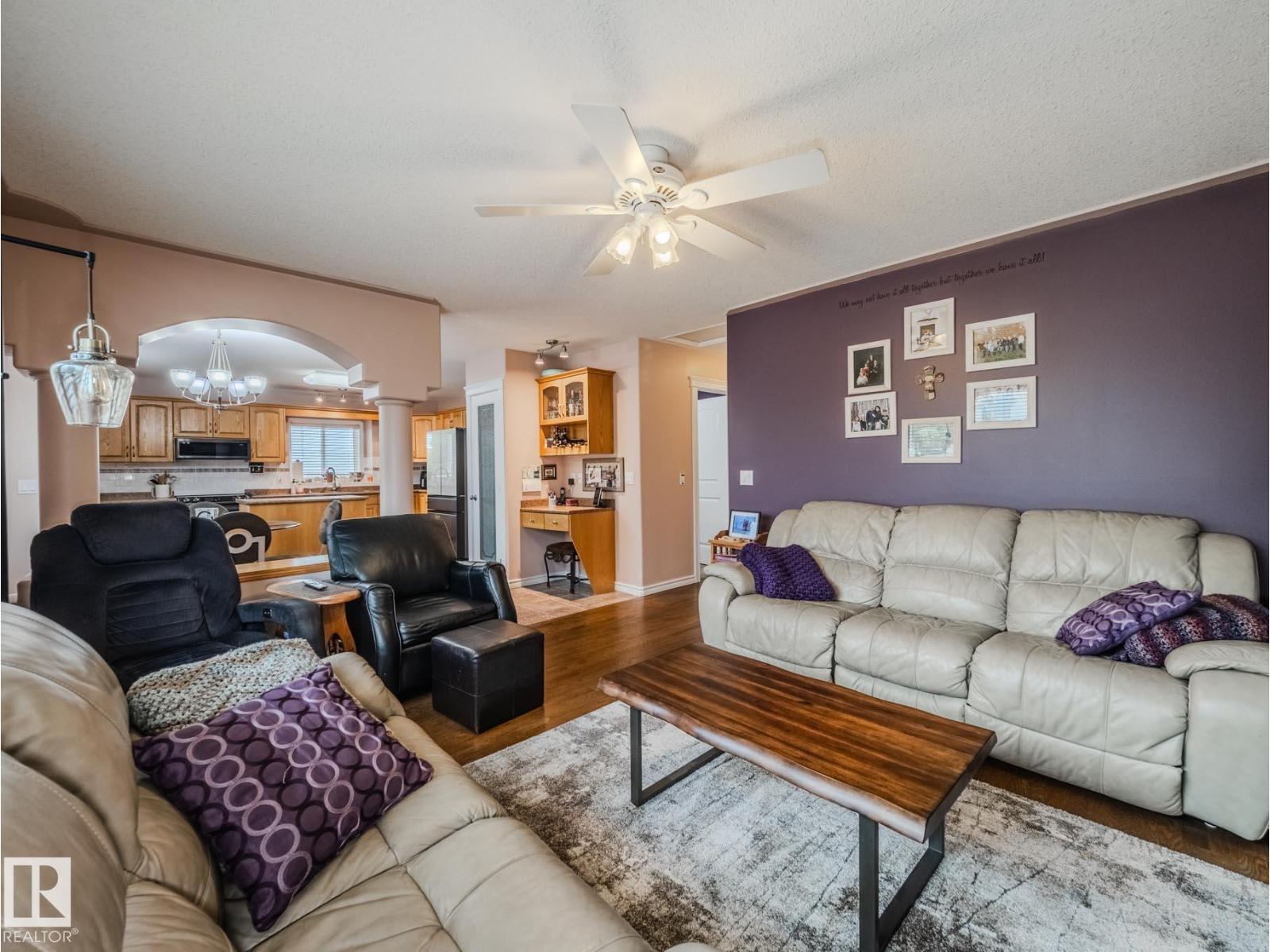Photo 16 of 212 Newcastle Cr, Sherwood Park AB