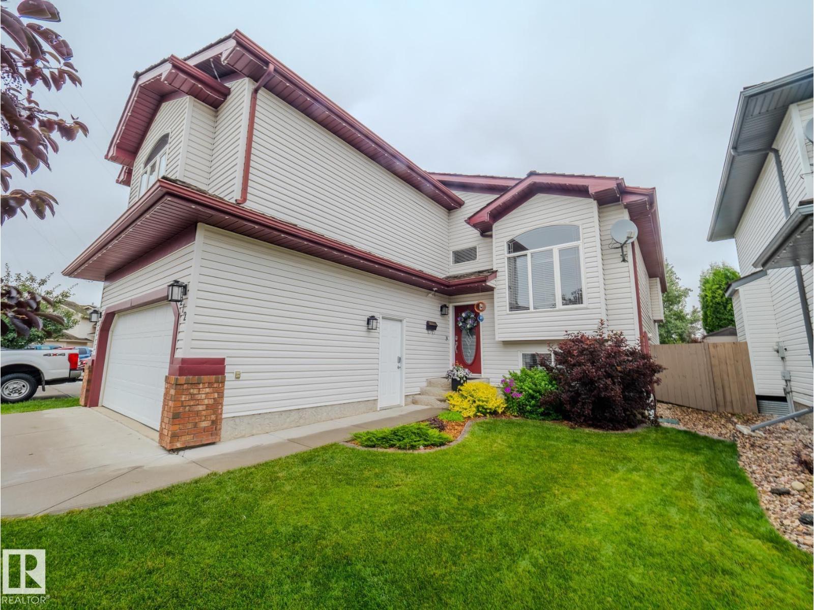 Photo 1 of 212 Newcastle Cr, Sherwood Park AB