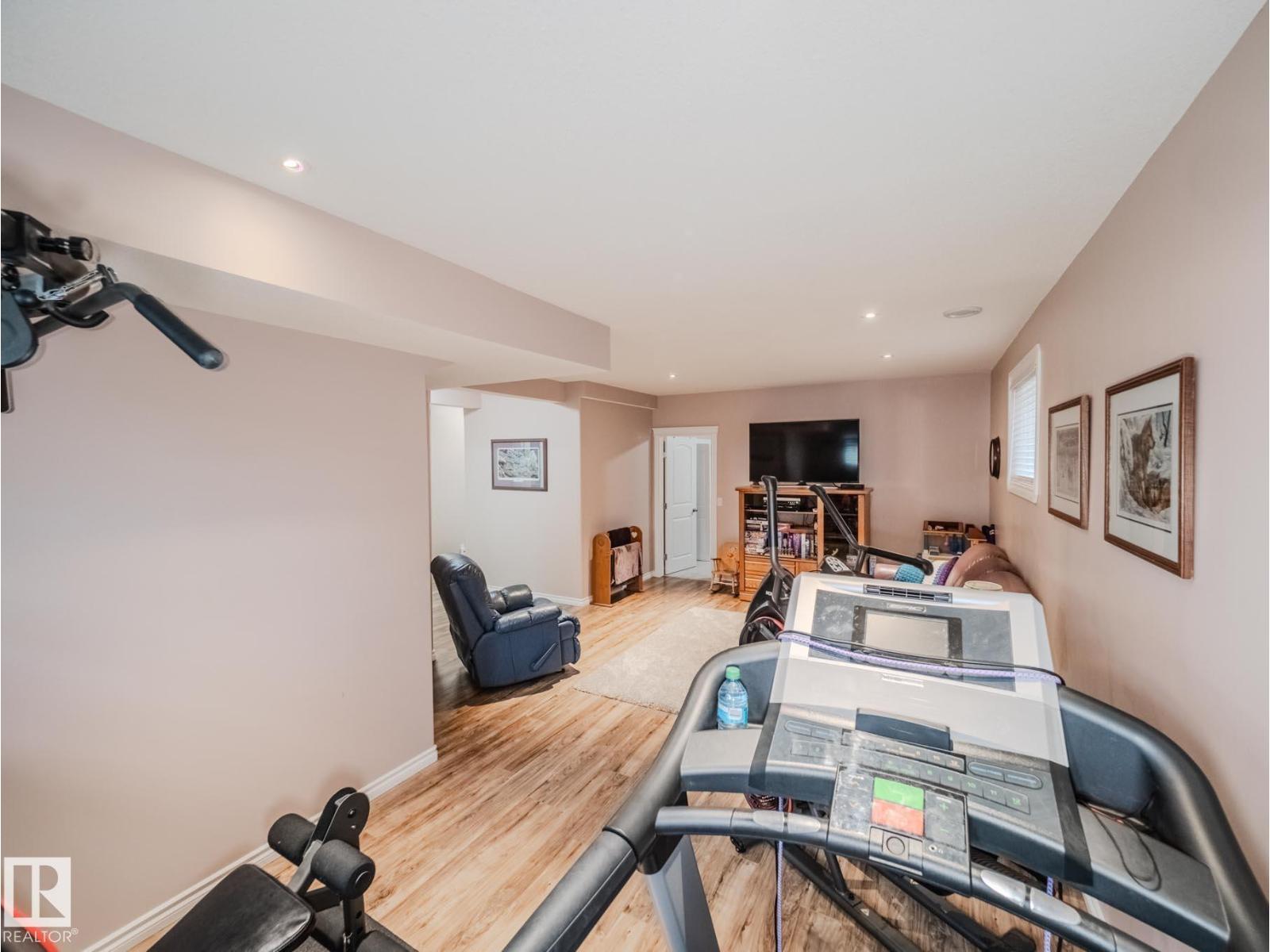 Photo 46 of 212 Newcastle Cr, Sherwood Park AB
