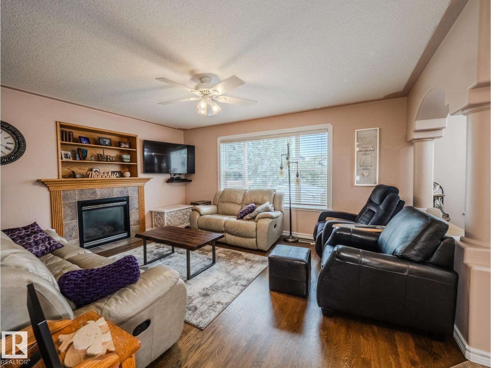 Photo 19 of 212 Newcastle Cr, Sherwood Park AB