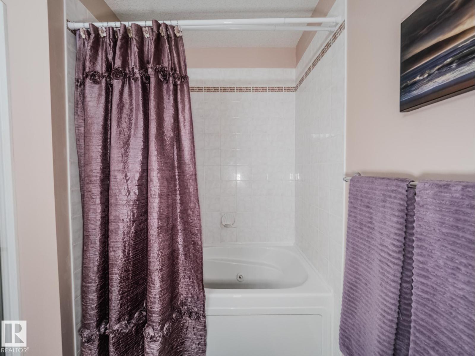 Photo 35 of 212 Newcastle Cr, Sherwood Park AB