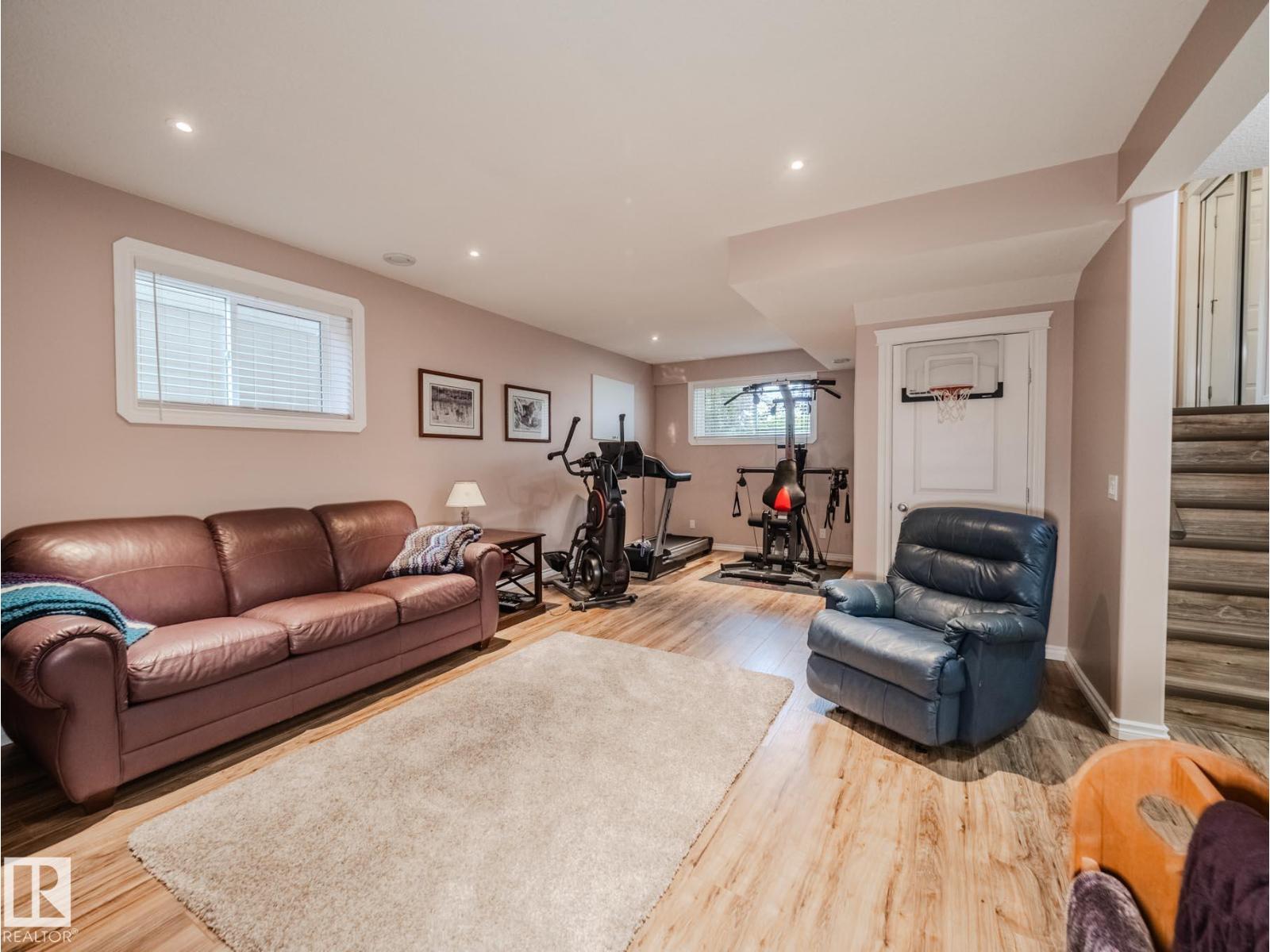 Photo 48 of 212 Newcastle Cr, Sherwood Park AB
