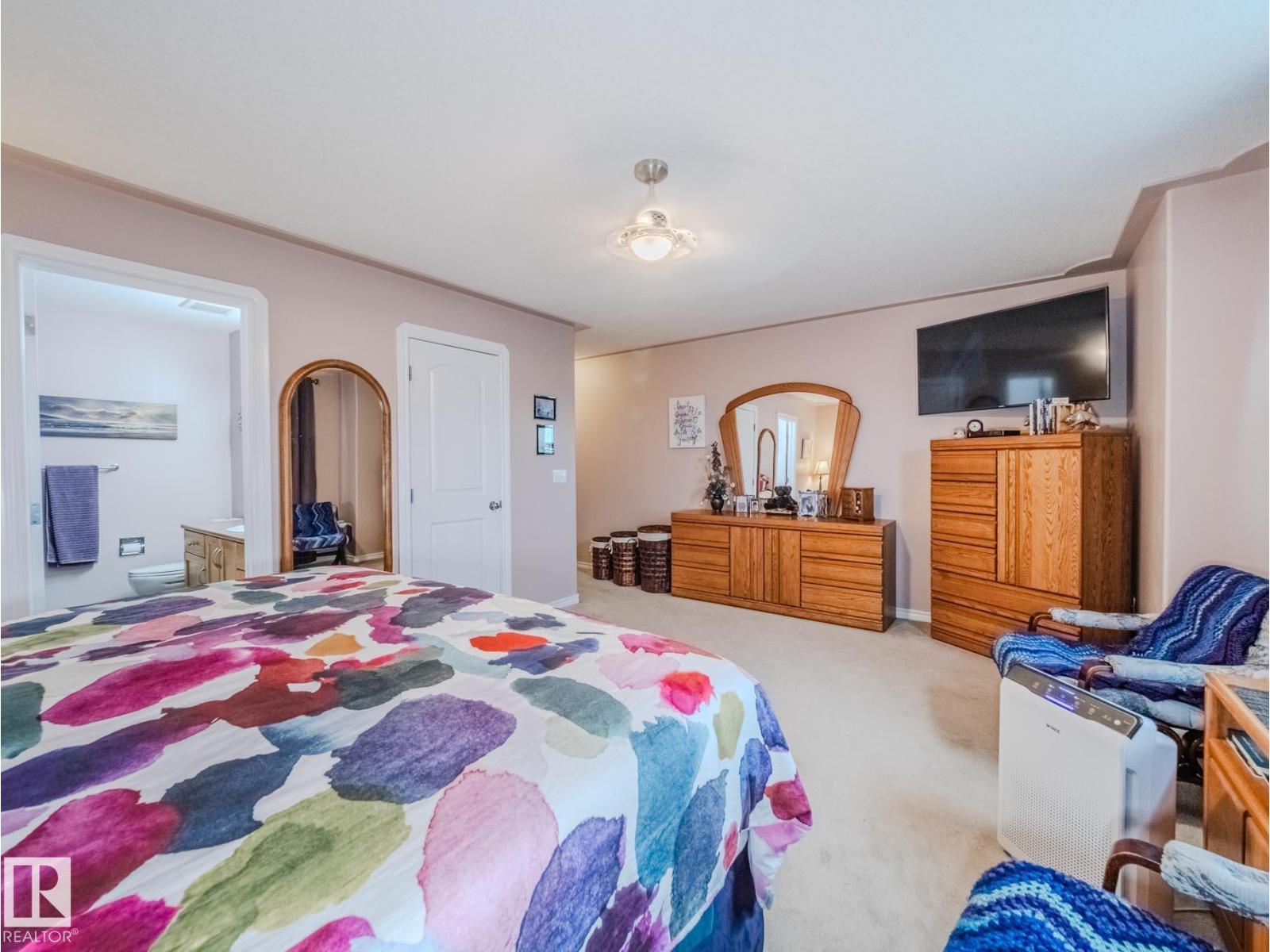 Photo 32 of 212 Newcastle Cr, Sherwood Park AB