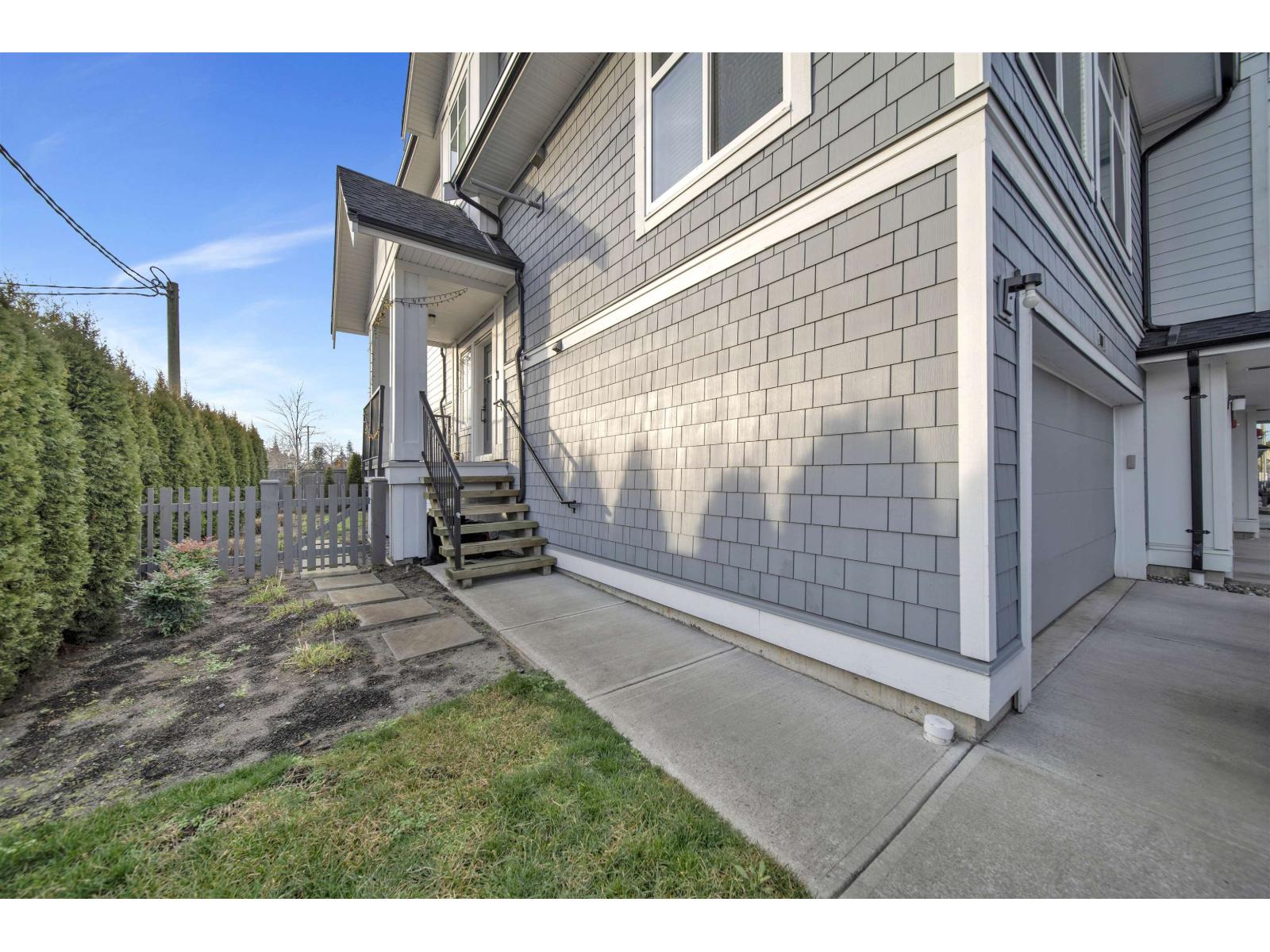 Photo 36 of 10 21688 52 Avenue, Langley BC