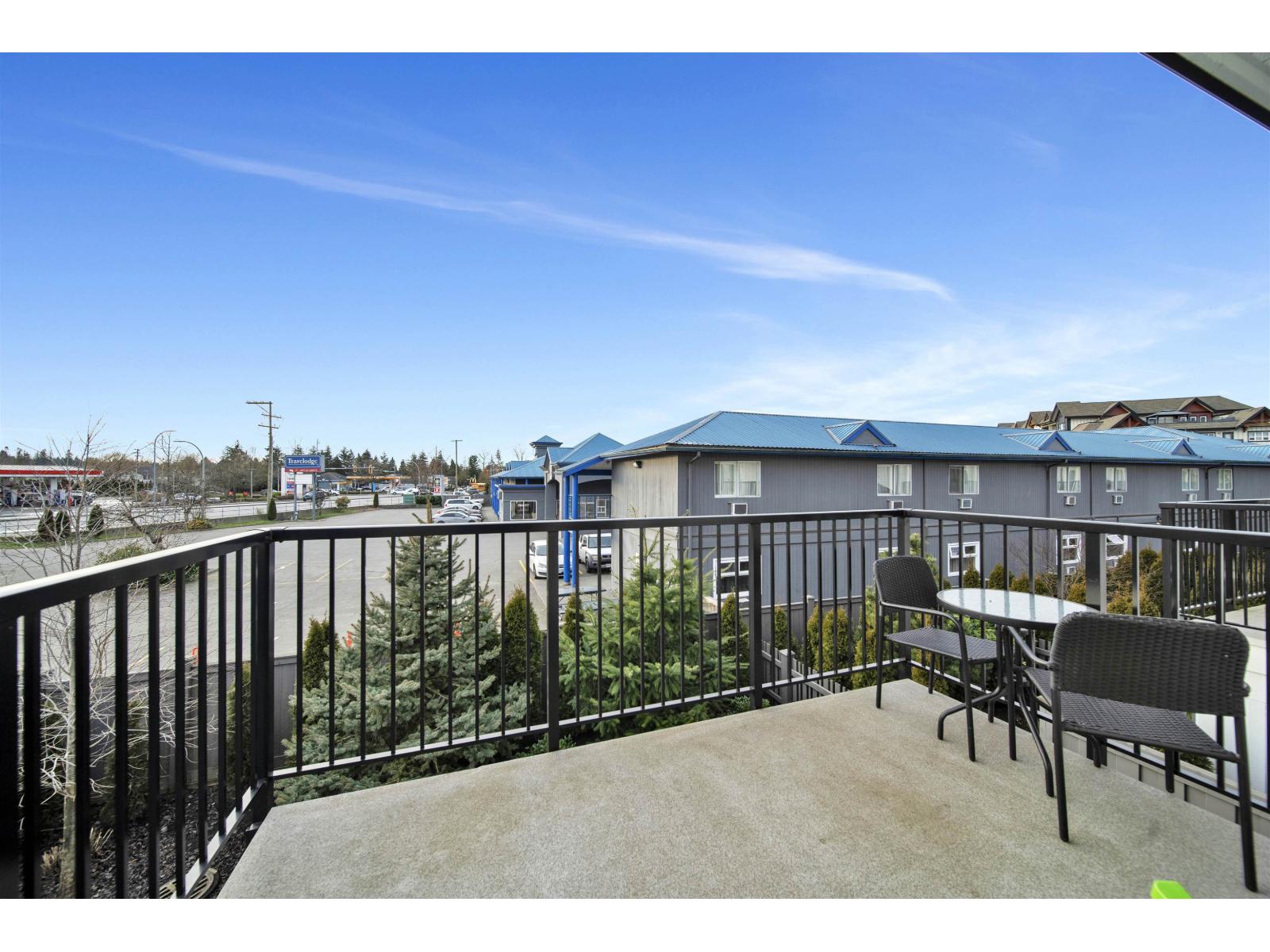 Photo 14 of 10 21688 52 Avenue, Langley BC