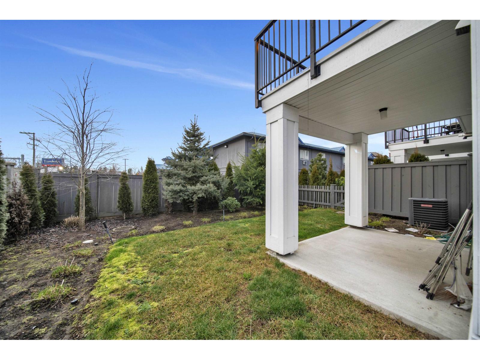 Photo 35 of 10 21688 52 Avenue, Langley BC