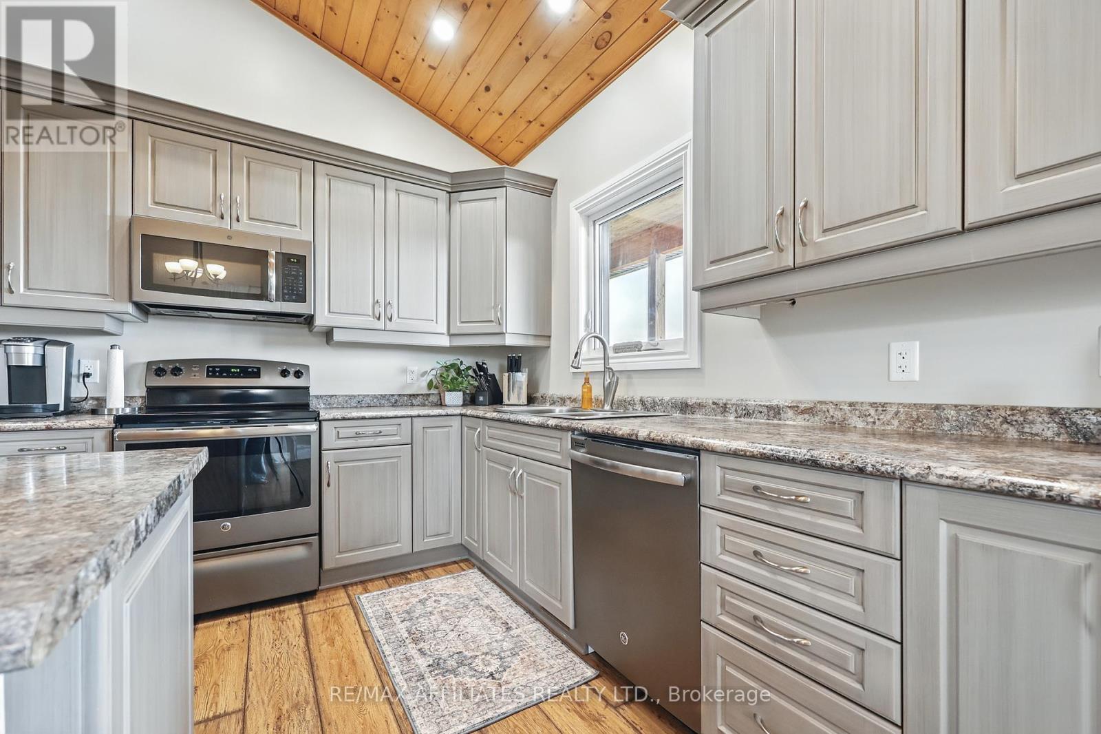 Photo 12 of 315 Gemmell Road, Merrickvillewolford ON