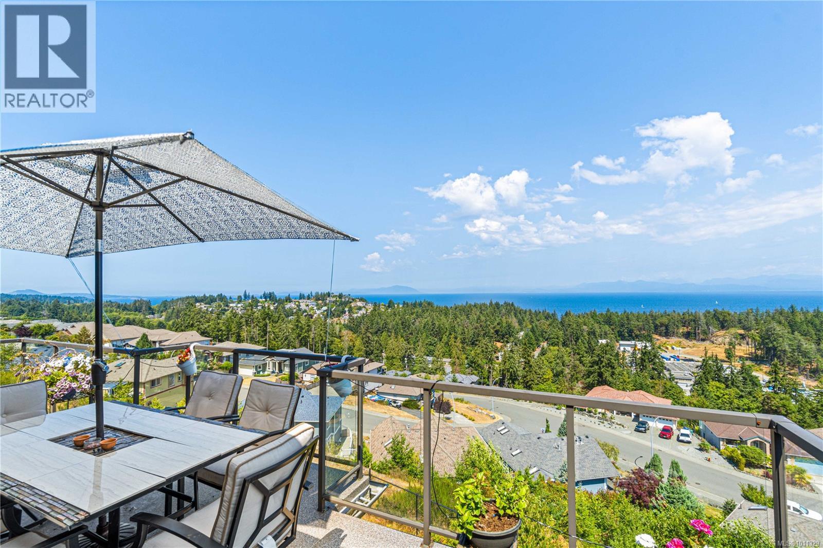 Photo 9 of 4576 Laguna Way, Nanaimo BC