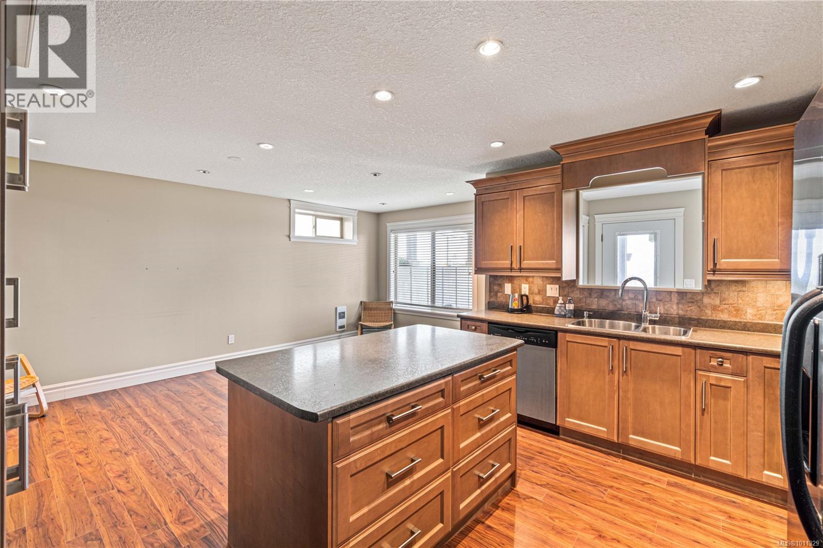Photo 90 of 4576 Laguna Way, Nanaimo BC