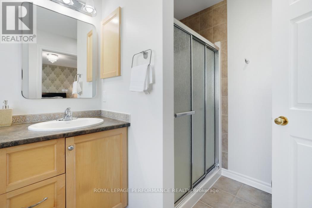 Photo 21 of 4271 Kelly Farm Drive, Ottawa ON