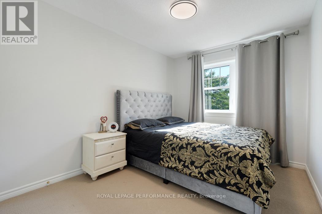 Photo 25 of 4271 Kelly Farm Drive, Ottawa ON