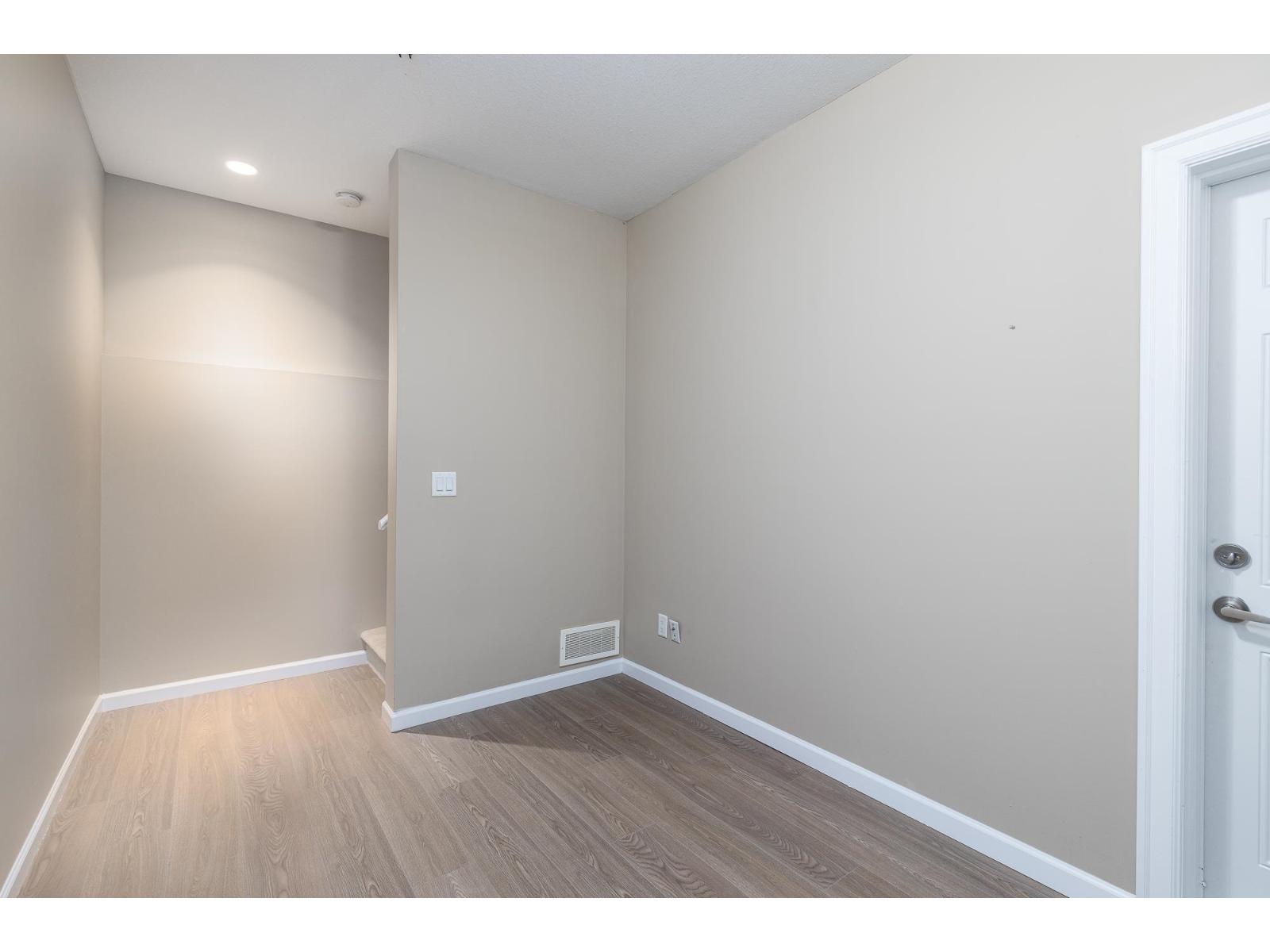 Photo 34 of 28 20831 70 Avenue, Langley BC