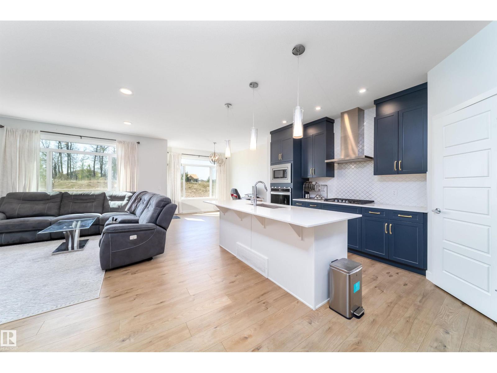 Photo 16 of 6011 Edmonds Pl Nw, Edmonton AB