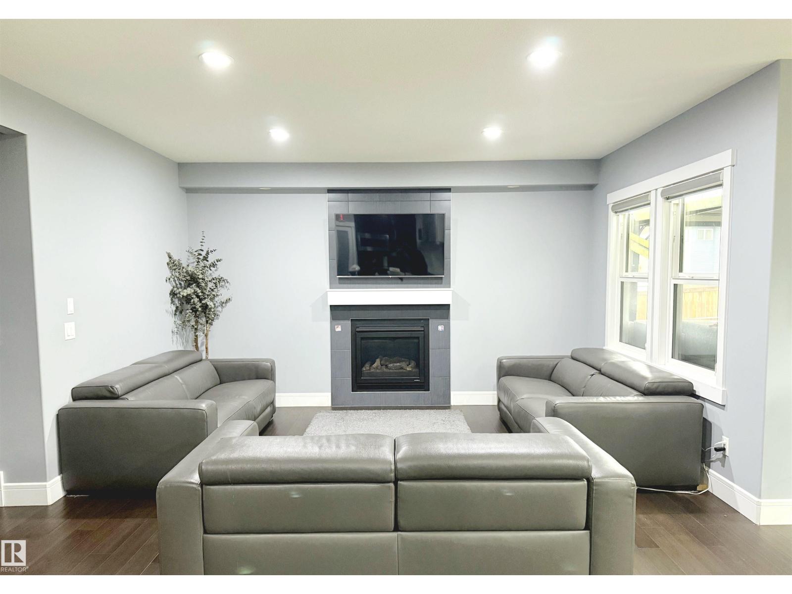 Photo 19 of 1357 Watt Dr Sw, Edmonton AB