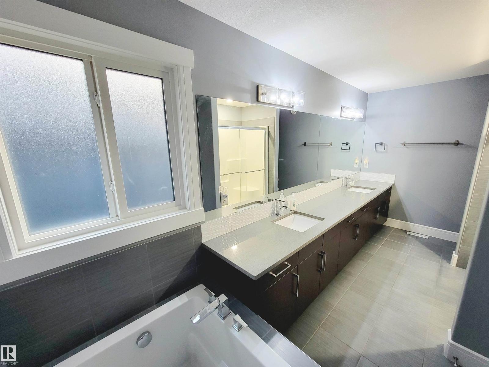 Photo 22 of 1357 Watt Dr Sw, Edmonton AB