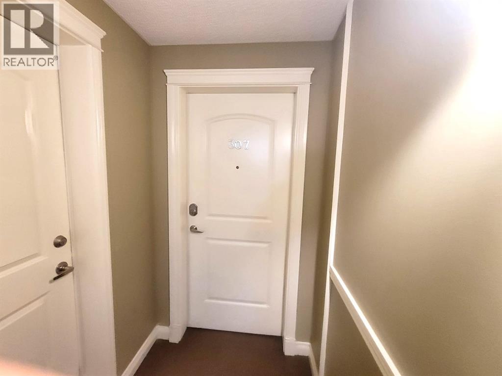 Photo 3 of 307 323 18 Avenue Sw, Calgary AB