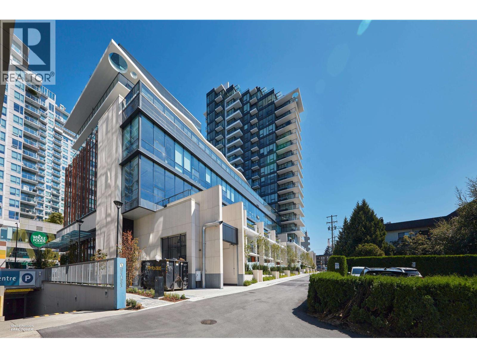 Photo 33 of 807 135 E 13 Th Street, Vancouver BC
