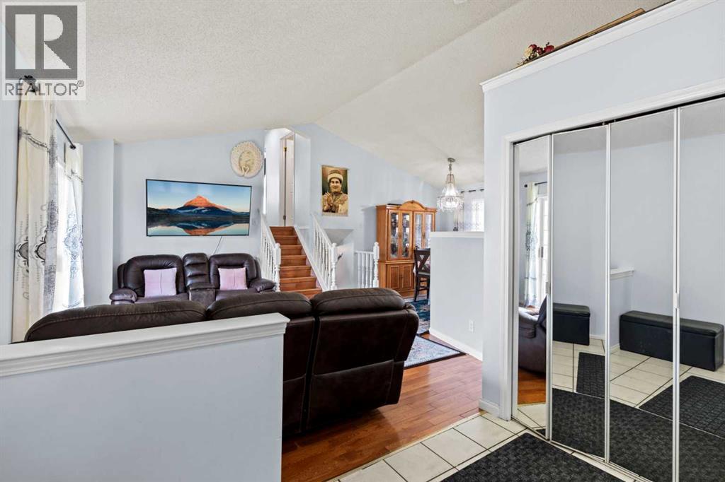 Single Family House 4 Level for Sale in  Laguna Way NE Monterey Park Calgary 
