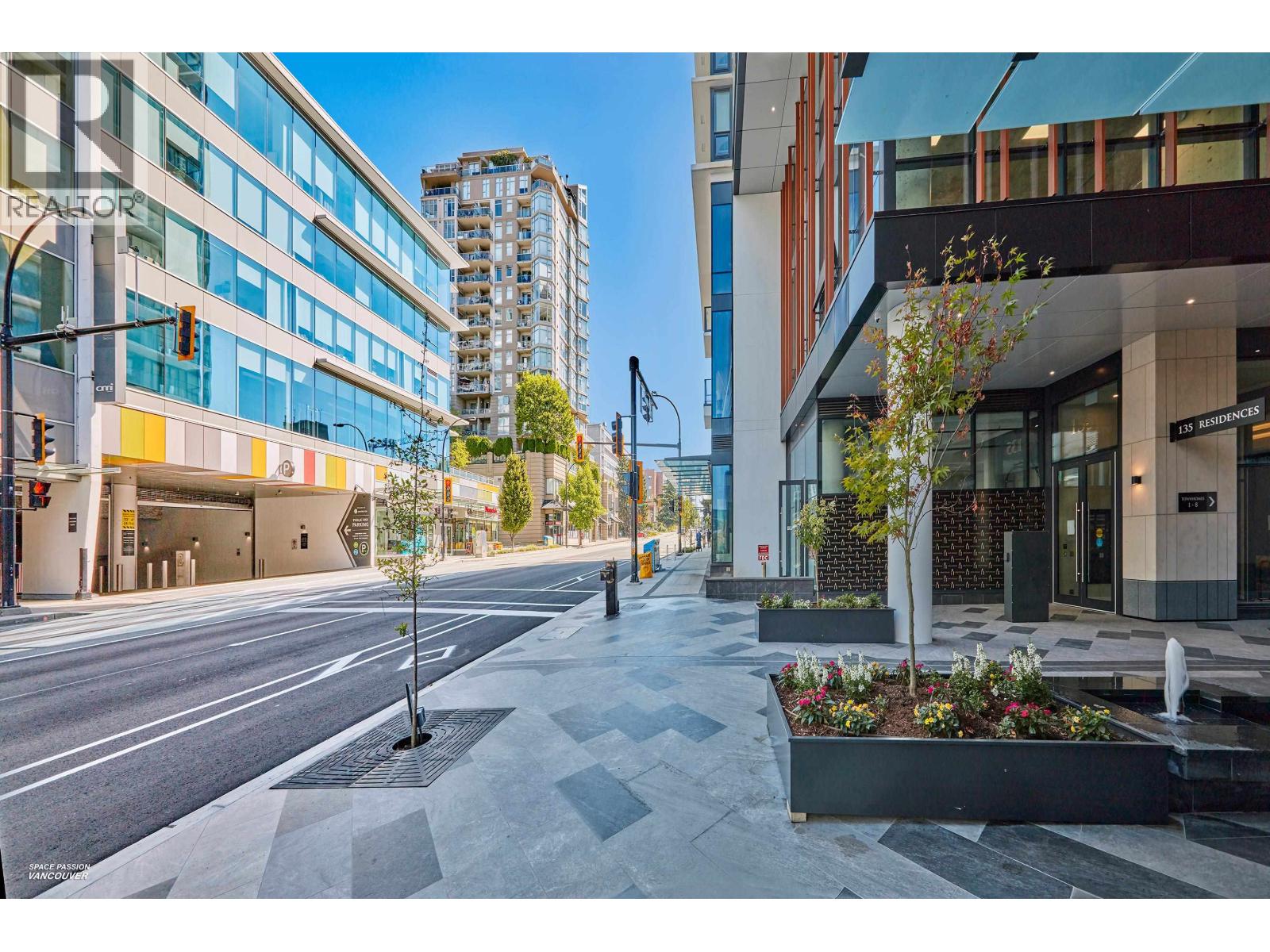 Photo 31 of 807 135 E 13 Th Street, Vancouver BC