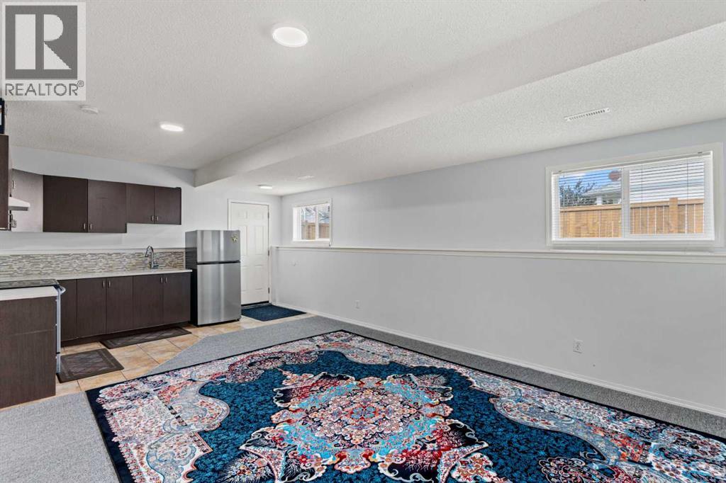 Single Family House 4 Level for Sale in  Laguna Way NE Monterey Park Calgary 