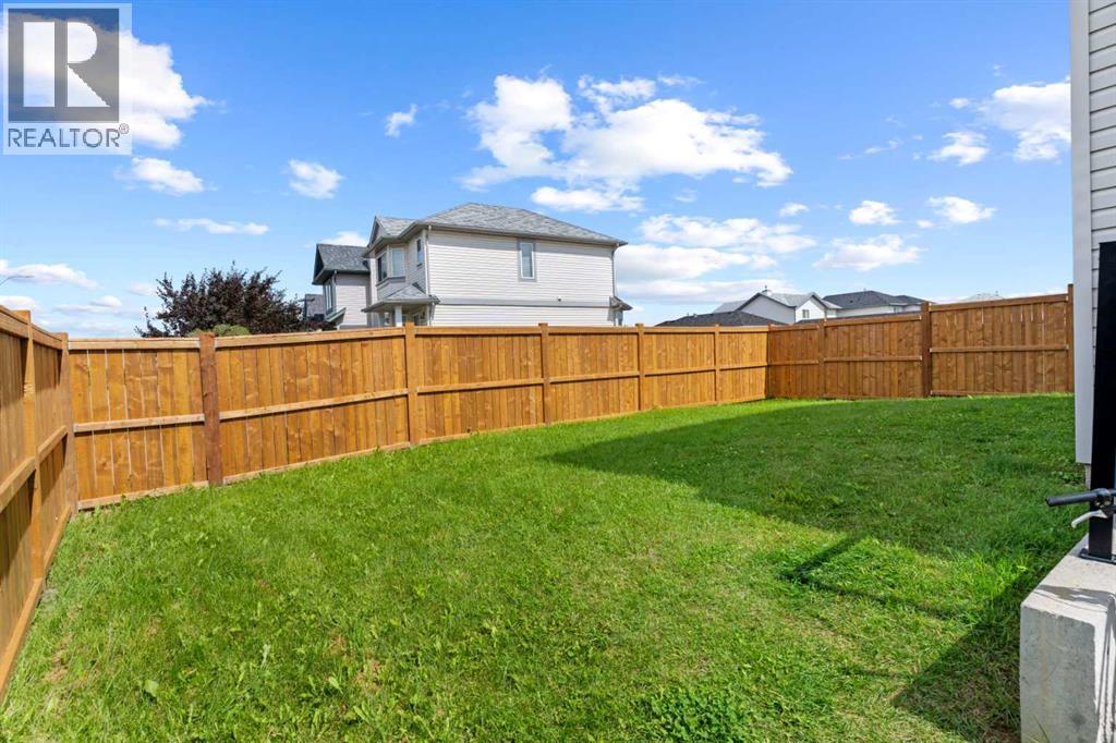 Single Family House 4 Level for Sale in  Laguna Way NE Monterey Park Calgary 
