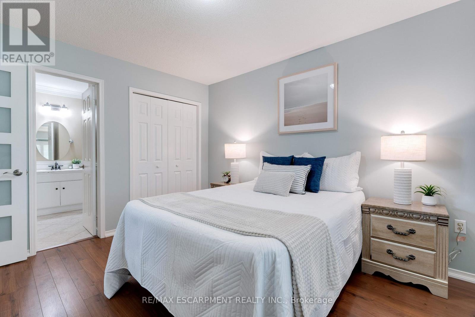 Photo 20 of 10 2774 King Street E, Hamilton ON