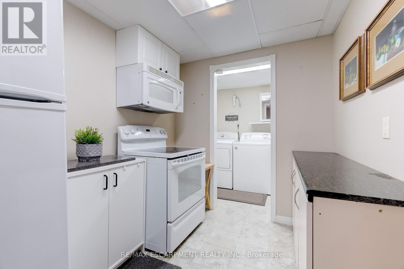 Photo 39 of 10 2774 King Street E, Hamilton ON