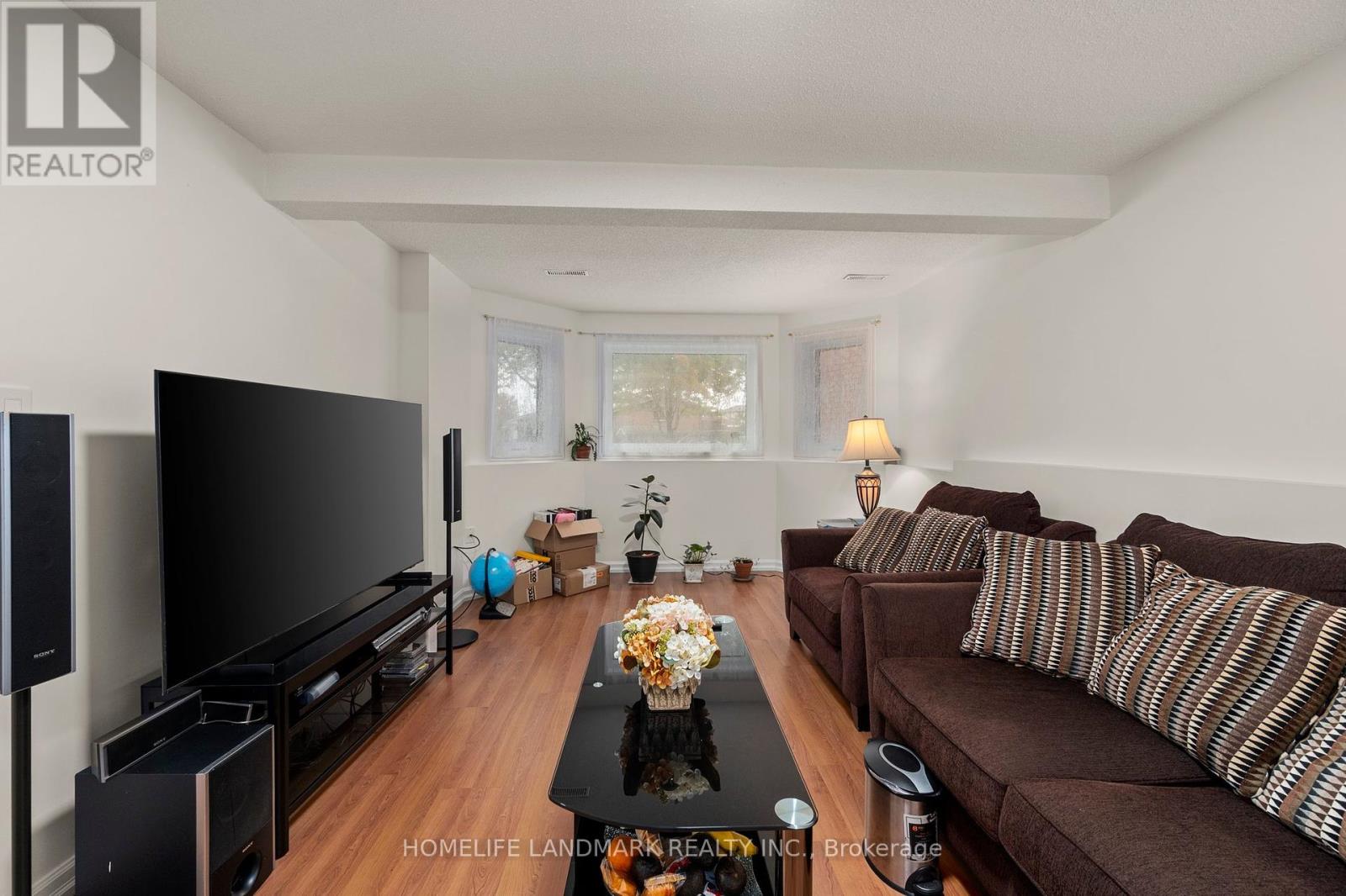 Photo 7 of 196 Columbia Road, Barrie ON
