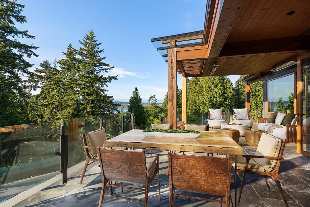 Photo 10 of 12503 28 Avenue, Surrey BC