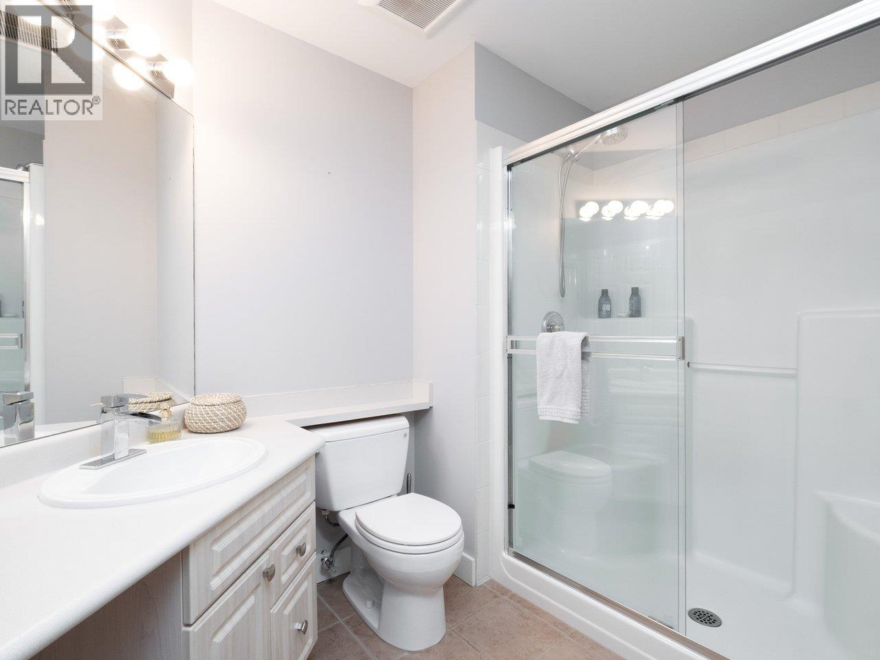 Photo 20 of 204 3600 Windcrest Drive, North Vancouver BC