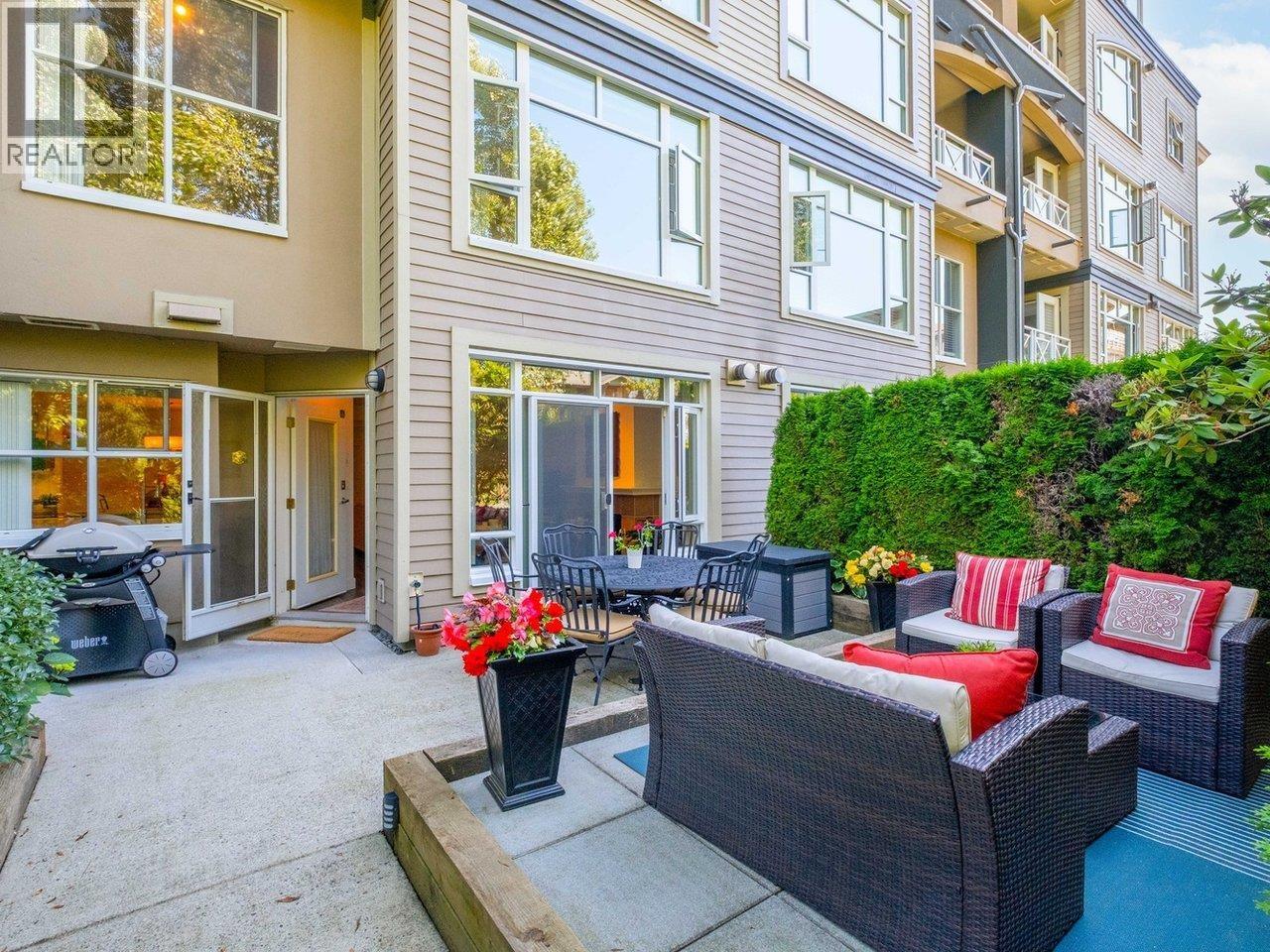 Photo 2 of 204 3600 Windcrest Drive, North Vancouver BC