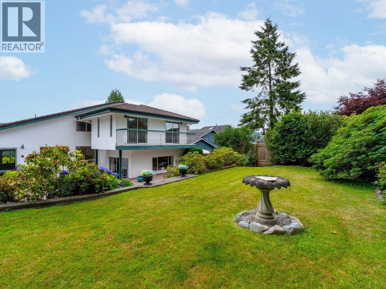 Photo 32 of 375 Fairway Drive, North Vancouver BC