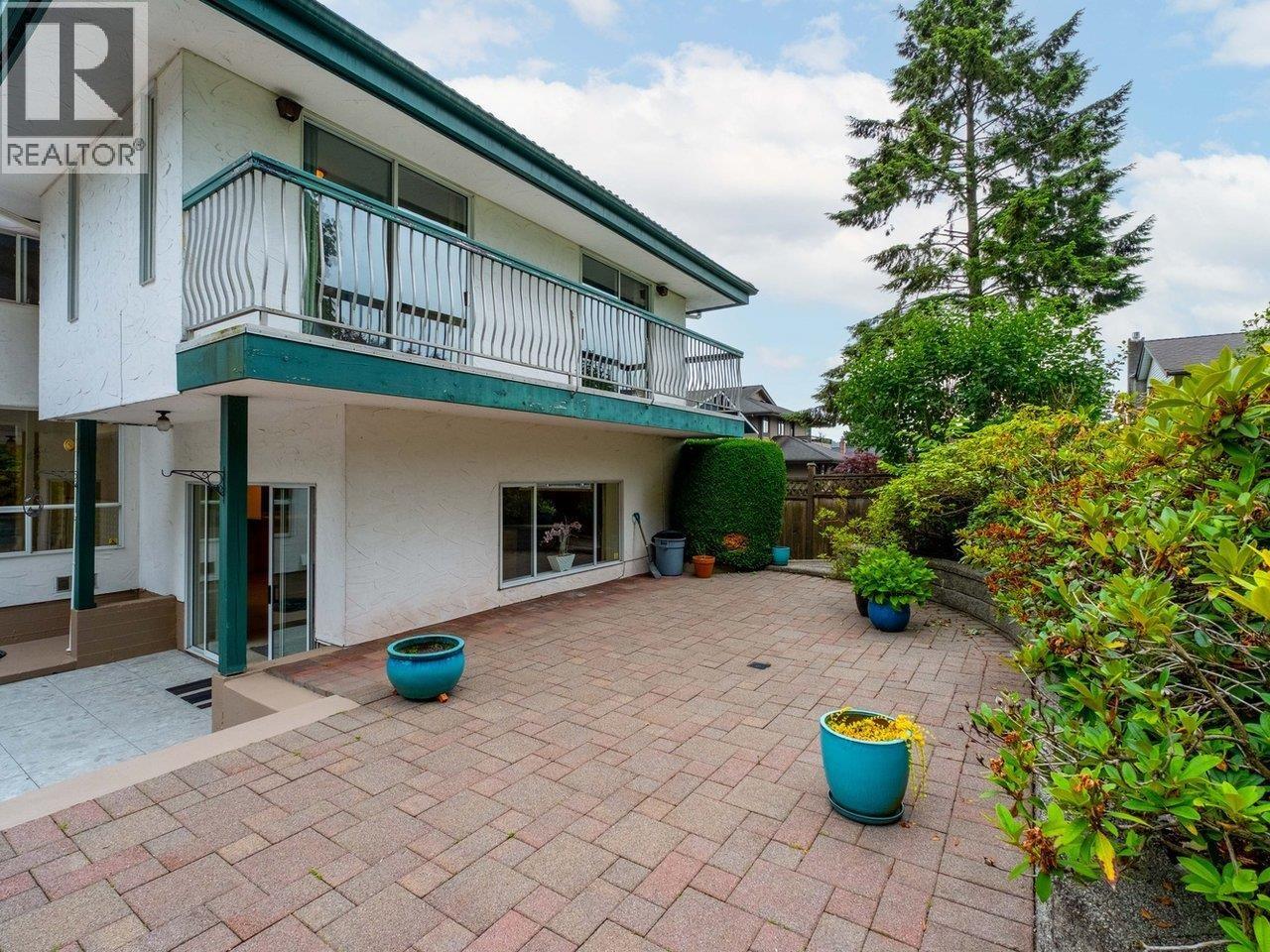 Photo 34 of 375 Fairway Drive, North Vancouver BC