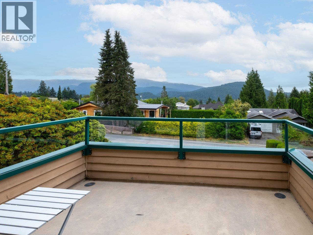 Photo 21 of 375 Fairway Drive, North Vancouver BC