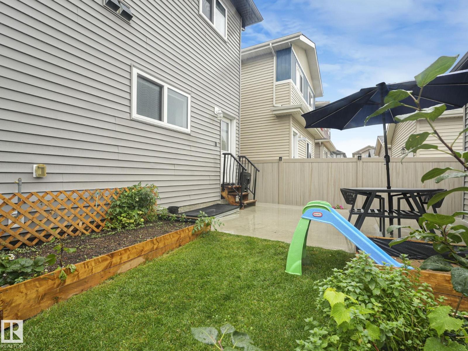 Photo 44 of 1715 26 A St Nw, Edmonton AB
